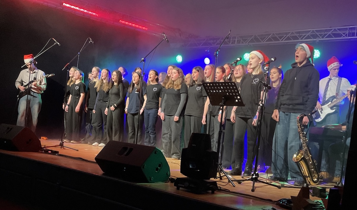„Ludwig feiert Weihnachten“ 2025 - Landgraf-Ludwigs-Gymnasium zeigte bunte Weihnachtsshow